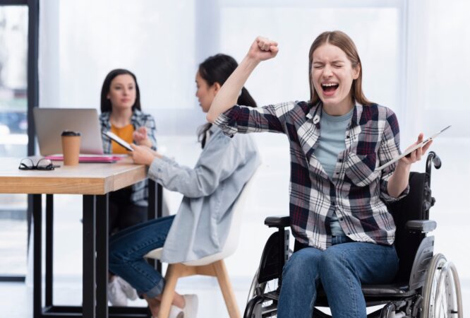 woman-wheelchair-with-tablet_23-2148476568